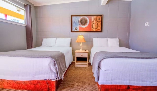 2 Accommodations Near Museum, Wheeler Library, and Walking Trails + Free Parking