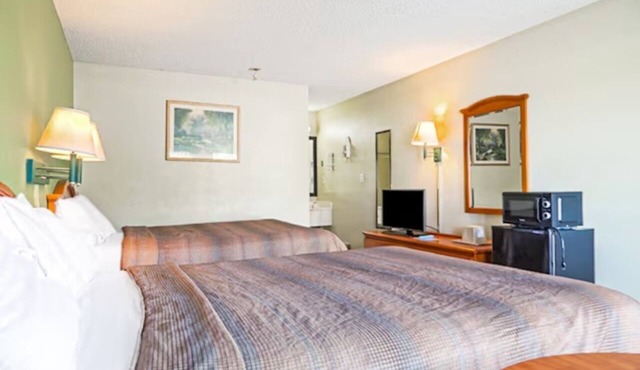 2 Accommodations near Turner County Fairground | 2 Queen Beds | Free Parking