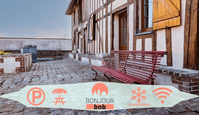 2 Apartments + large garden + parking