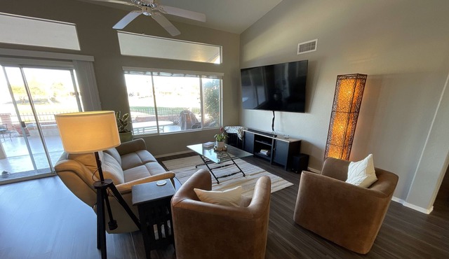 2 bd 2 bth in GOLF RESORT