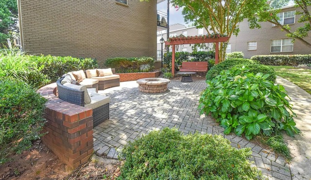 2 bd Fast W/Dryer Wifi Free Parking Full Kitchen Pool