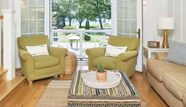 2 BD Holland Luxury Townhome, Pool, Hot Tub, Golf Membership, Near Lake and Beaches