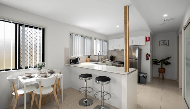 2 Bdr Apt! Train! Parking! Restaurants! 3144D2