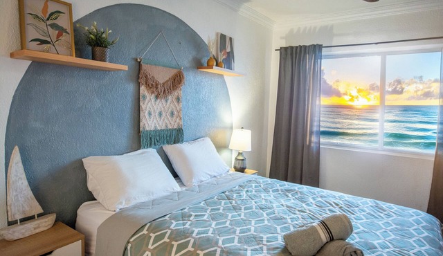 2 BDR - BEACHFRONT Cozy Apt