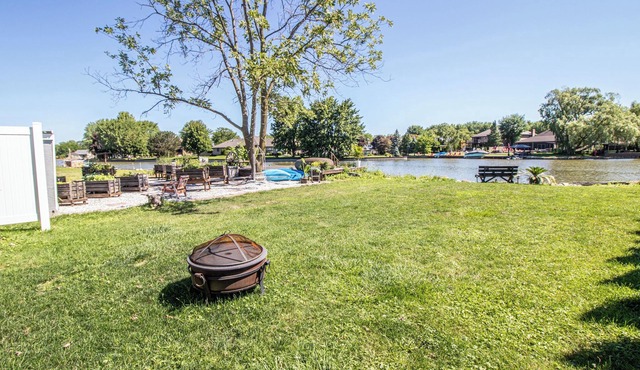 2 bdr Belle River retreat