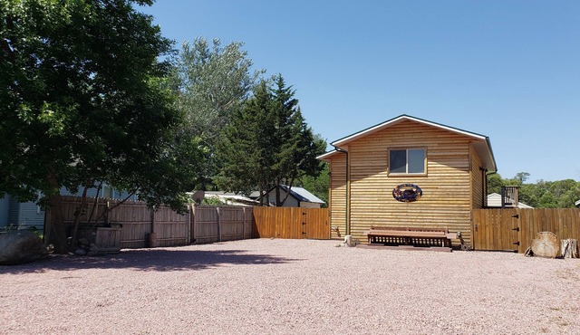 2 bdrm, 3 beds. Quiet Retreat. Fenced in Unit, pet friendly!