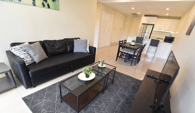 2 Bdrm in Bowden *2Bath Apt *wifi*minutes to city