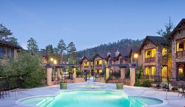 2 BDRM THE CLUB AT BIG BEAR VILLAGE- WALK TO EVERYTHING, LOTS OF AMENITIES