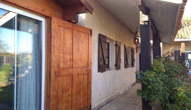 2 bedroom house with terrace and garden