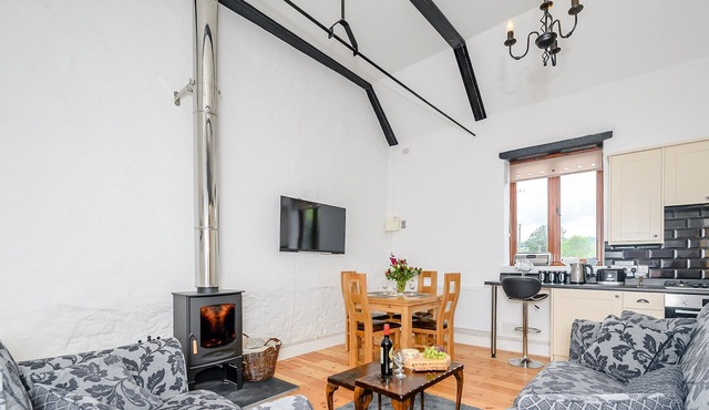 2 bedroom accommodation in Taunton and The Quantocks