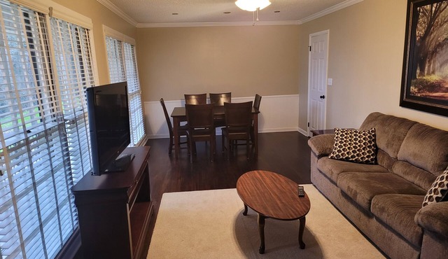 2. Beautiful lakeview home in Guntersville