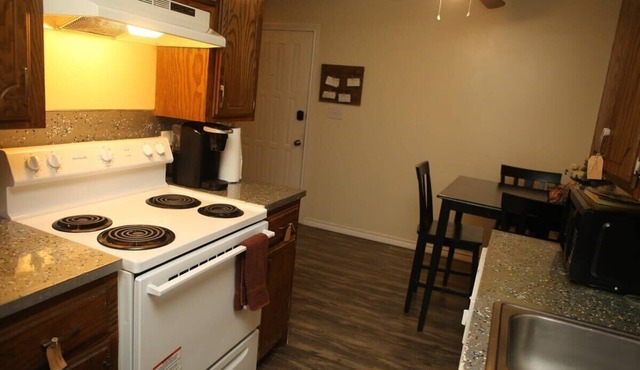 2 bed/1 bath next to Ft Sill