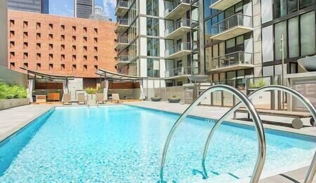 2 bed 2 bath DTLA X street-Conv. Center & LA Live