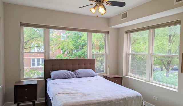 2-bed 2-bath(full) condo 10 min walk from transit