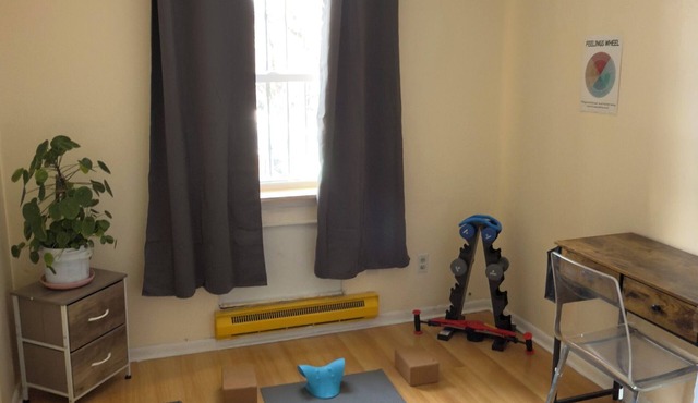 2 Bed 2 Bath - Guest Wing - 30 mins to Manhattan