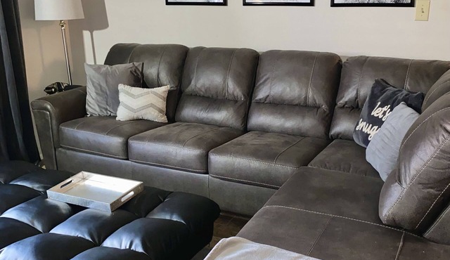 2 bed 2 bath near Tempe Marketplace with lots of bars, dining and entertainment!