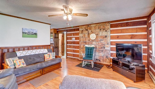 2 Bed 2 Bath Vacation home in Whittier II