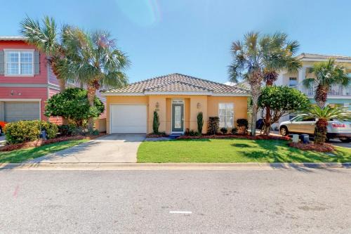 2 Bed 2 Bath Vacation home in Destin