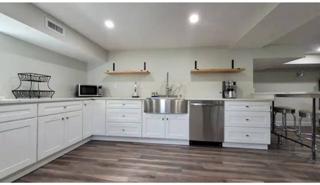 2 Bed/2 Baths Apartment in Deluxe Unit