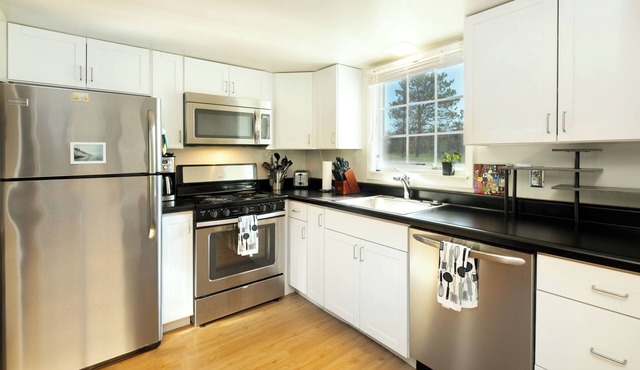 2 bed, 21/2 bath condo, heated pool