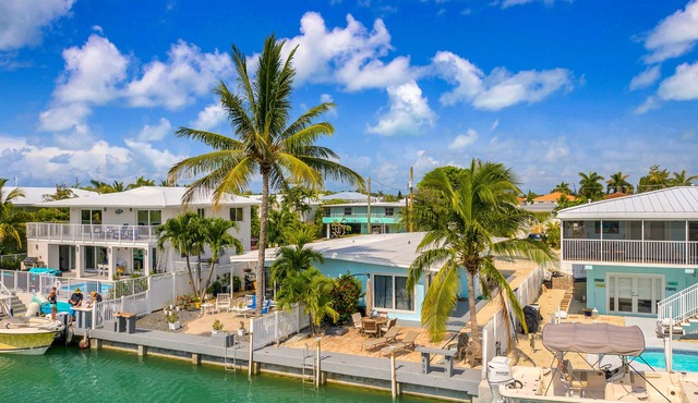 2 BED/2BATH OCEAN FRONT CANAL - BRING YOUR BOAT OR RENT ONE!