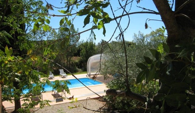 2-bed 5-ft. air-conditioned villa with shared heated and covered swimming pool