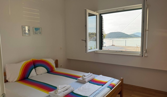 2-Bed Apartment a 2 min walk away from the beach in Blace, Croatia!