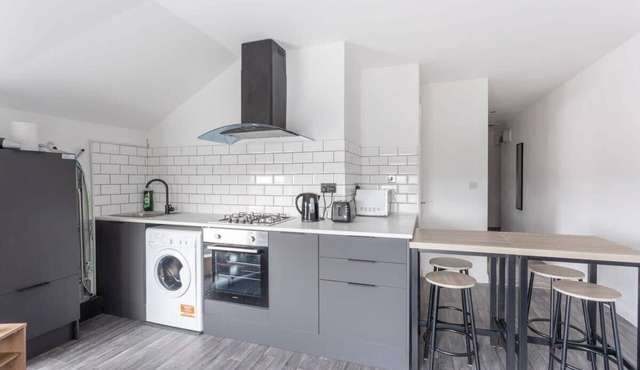 2 Bed Apartment Close to Bradford City Centre