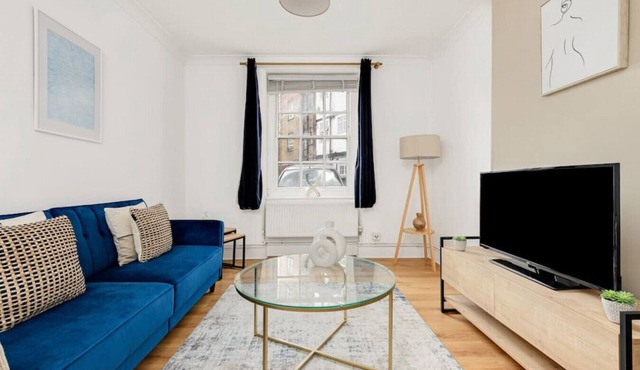 2 Bed Apartment in Bow