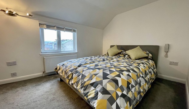 2 Bed Apartment - Sleeps 4 - Wifi