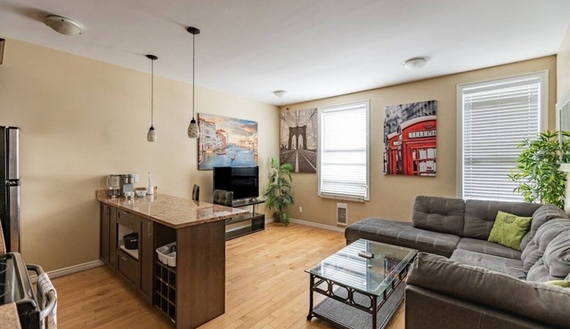 2-Bed App Downtown Ottawa 36D