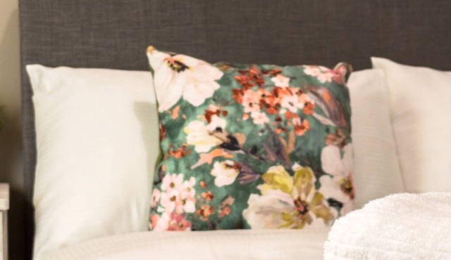 2 Bed - Close to LBU, Headingley Stadium and YCC Internal name: Harrowby Road