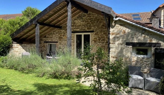 2 Bed Cottage - Sleeps 6 - Garden & Pool Access