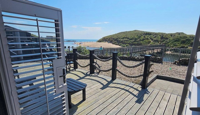 2 Bed Cottage-Sleeps 4-Harbour & Sea View