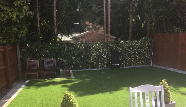 2 bed exec Semi, Min 4 weeks