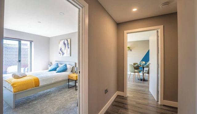 2-Bed Flat at Monarchs Quay, Liverpool Waterfront