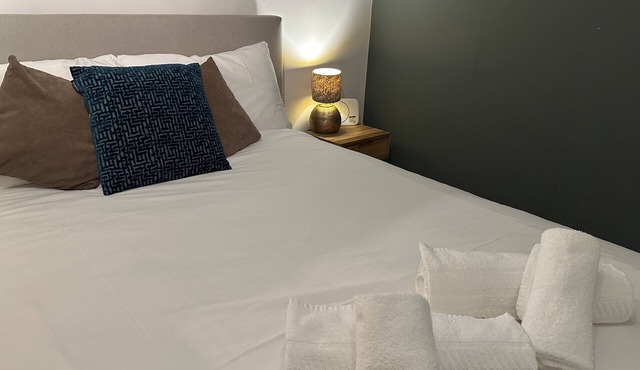 2-Bed Flat in West Didsbury Near Fletcher Moss