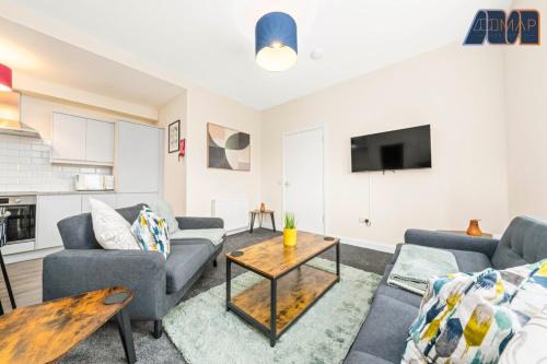 2 Bed Flat Sleeps 4 With Parking in Fife