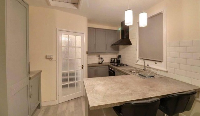 2 Bed Flat with everything you need for a lovely stay in Southfields London SW18