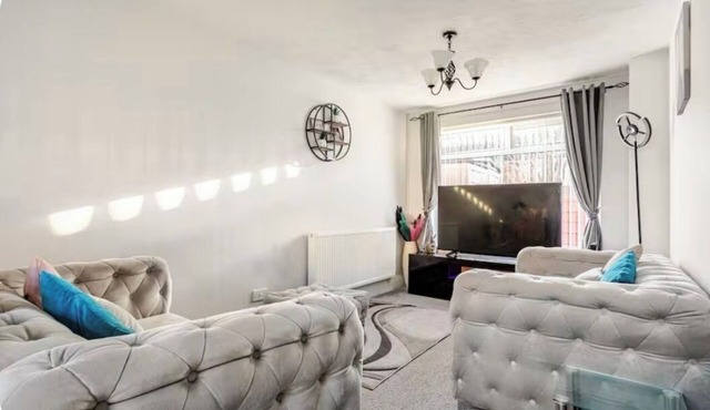 2 Bed House Amazing for holiday and short stays