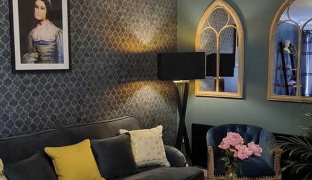 2 Bed House - Sleeps 4 - Garden, Parking, Wifi