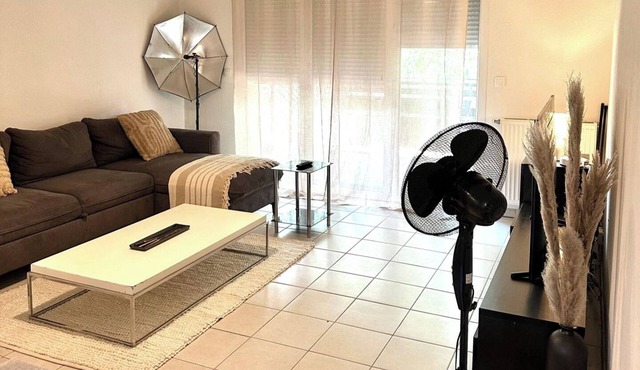 2-Bed House, Sleeps 6, 15 mins to Toulouse