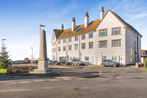 2 Bed in Barton On Sea oc-c34500