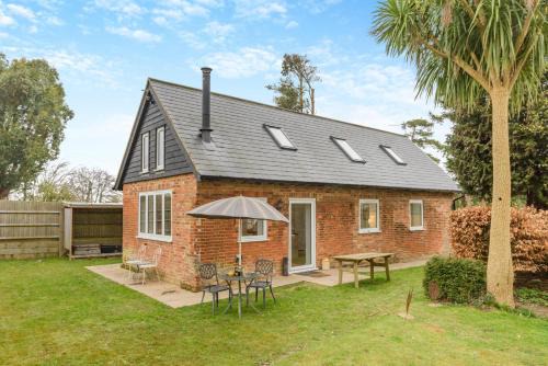 2 Bed in Battle oc-c31781