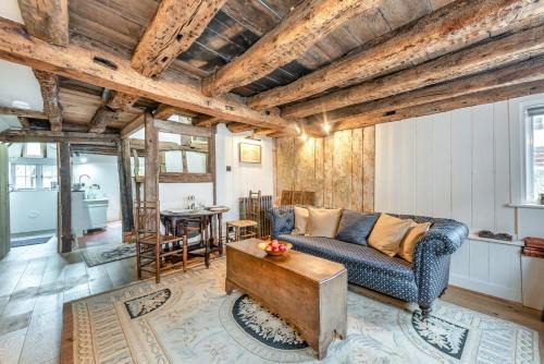 2 Bed in Battle oc-f32643