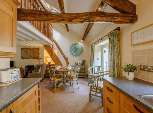 2 Bed in Bouth LCC03