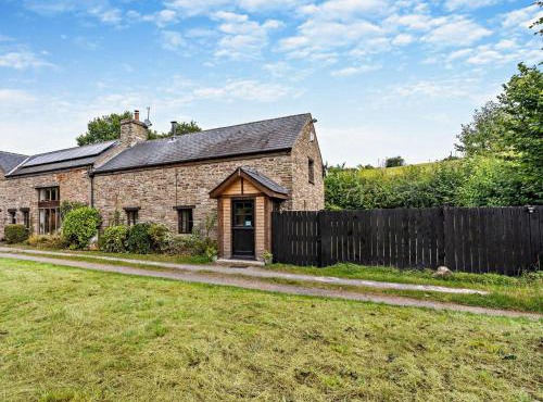 2 Bed in Cwmdu BN194