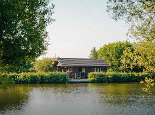 2 Bed in Higher Clovelly 00357