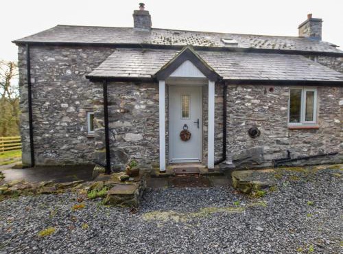 2 Bed in Llanfairtalhaiarn 88974