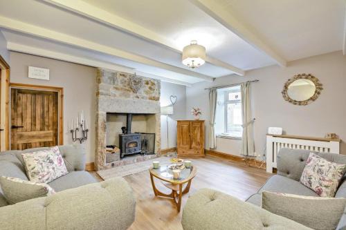 2 Bed in Lowick oc-c34008